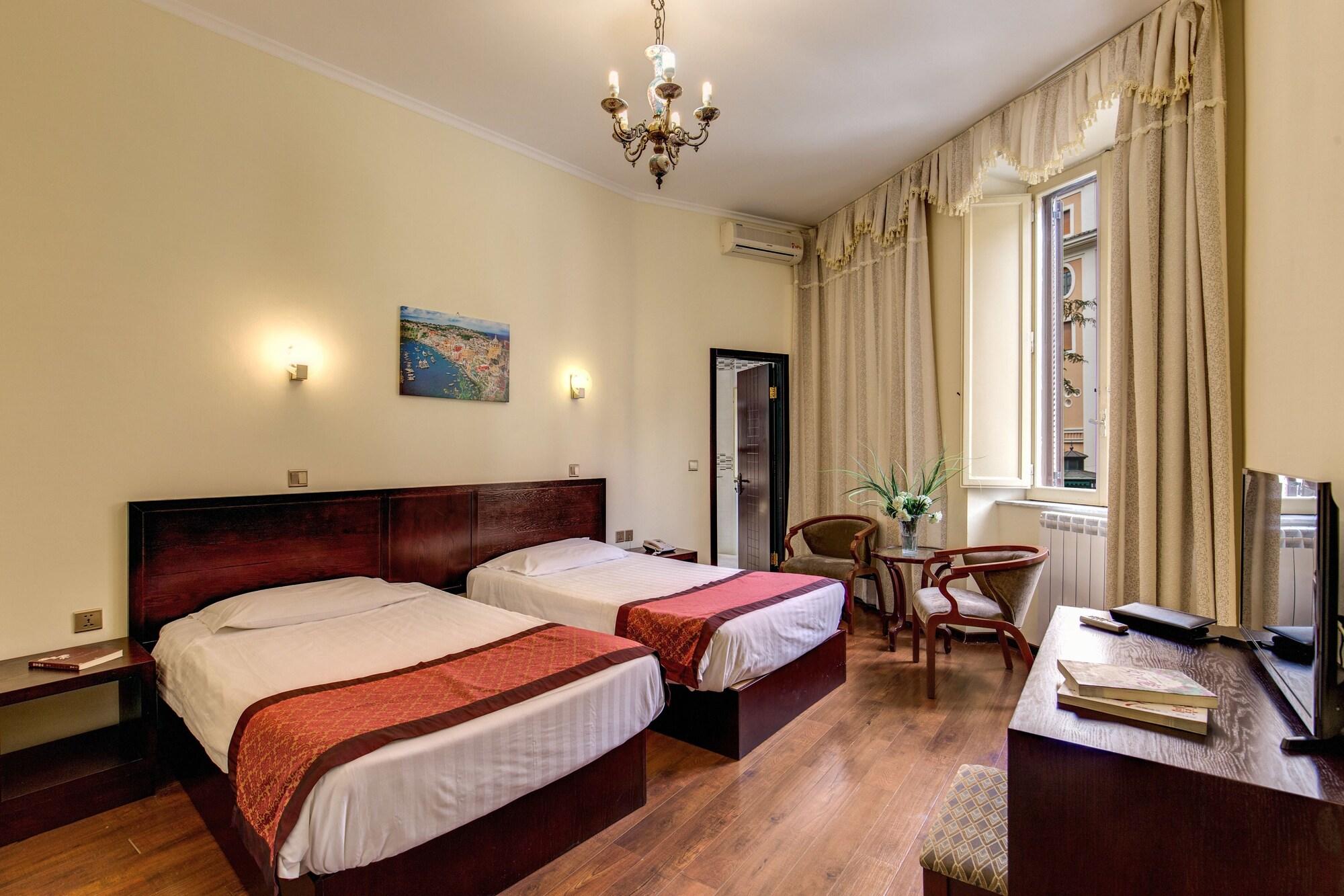 Portafortuna Guesthouse - Close To Colosseum Рим Экстерьер фото